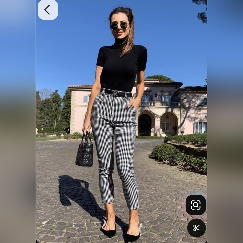 Express Black & White Houndstooth Ankle Pants
